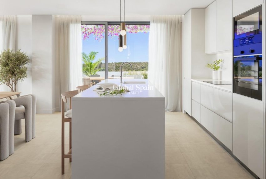 Nowo zbudowane - MIESZKANIE -
CASARES - 