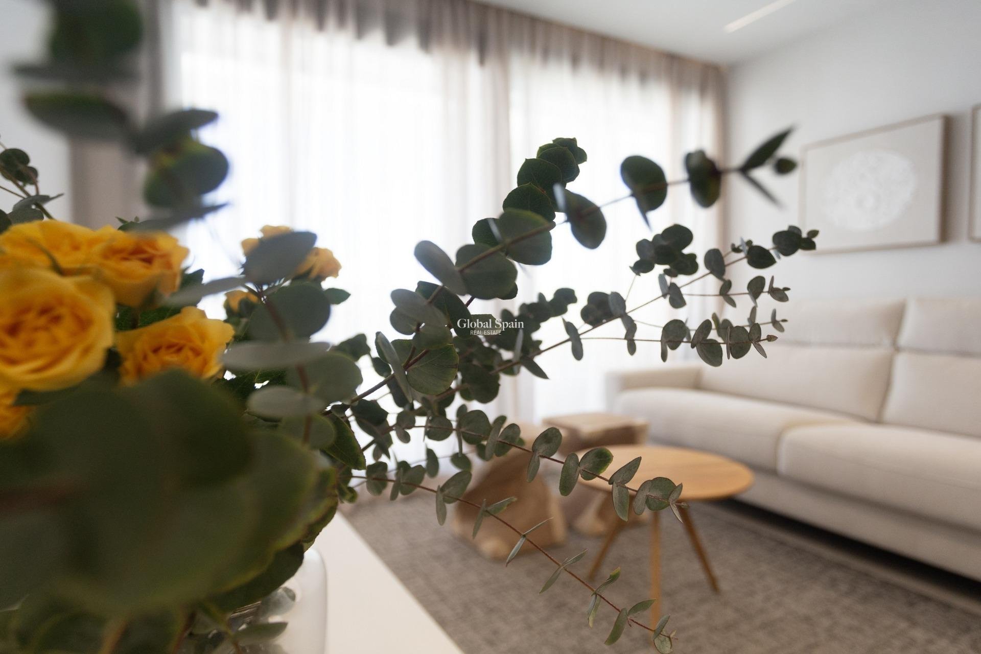 Nowo zbudowane - MIESZKANIE -
DENIA - 