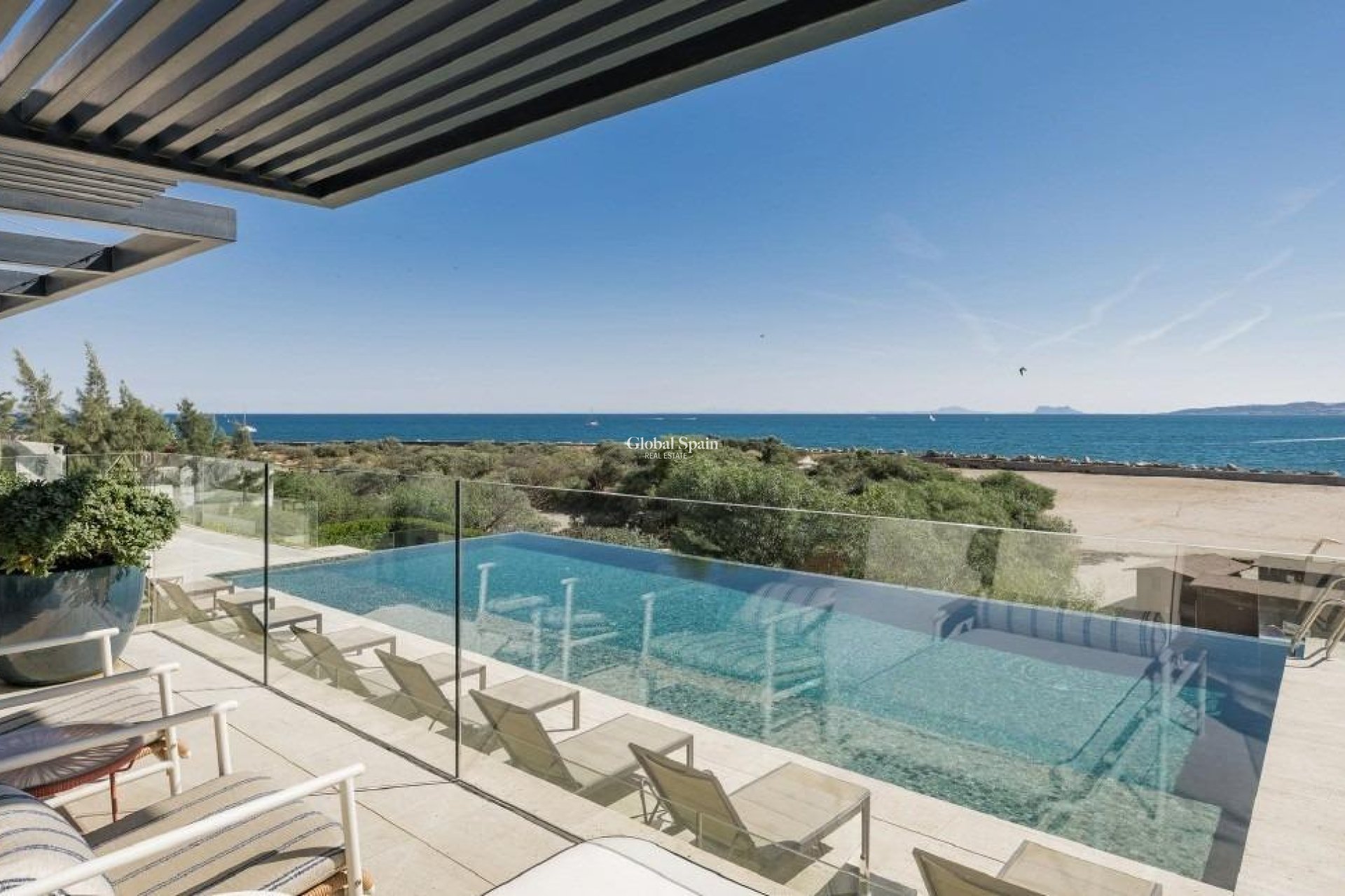 Nowo zbudowane - MIESZKANIE -
ESTEPONA - Playa del Cristo