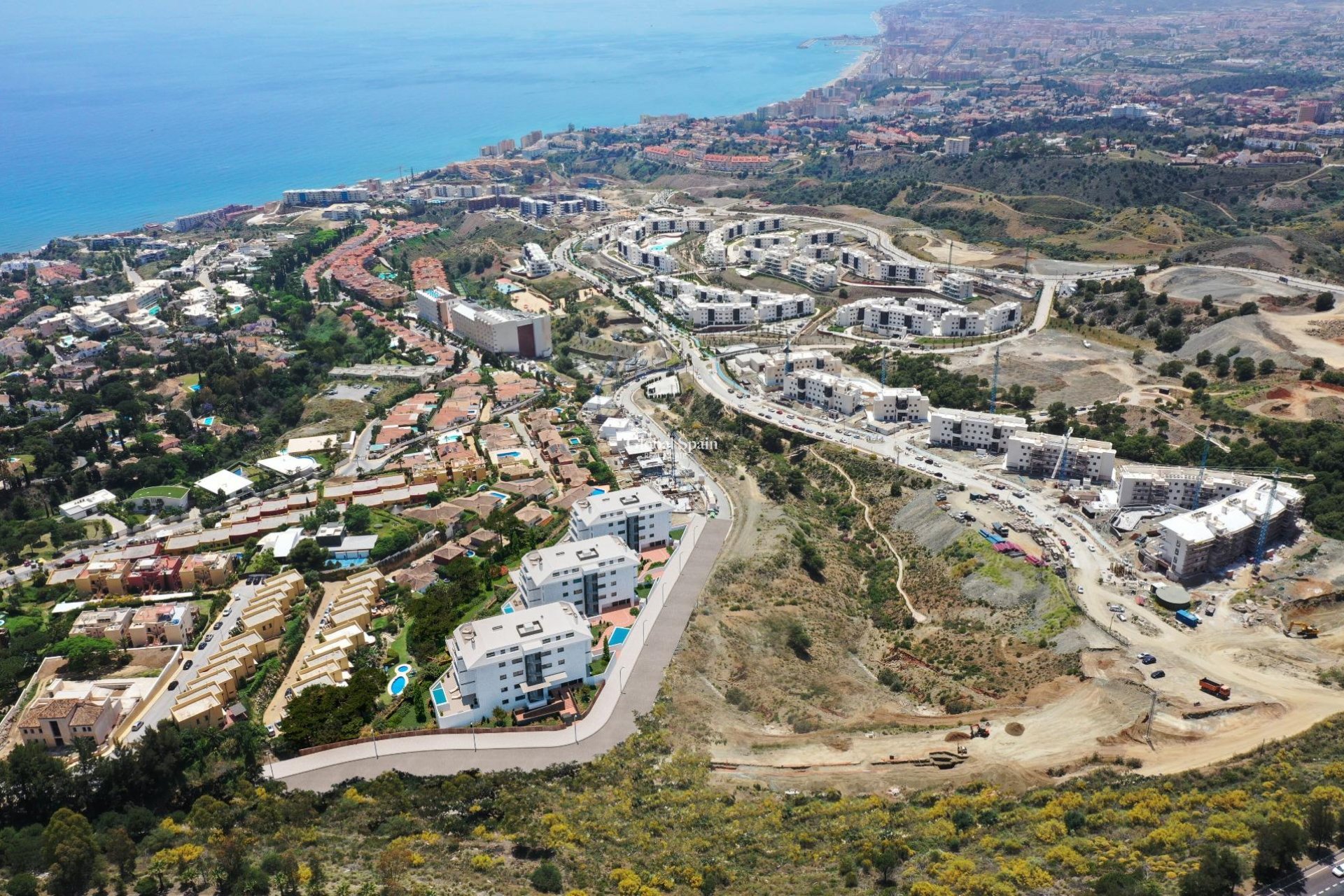 Nowo zbudowane - MIESZKANIE -
FUENGIROLA - Higueron