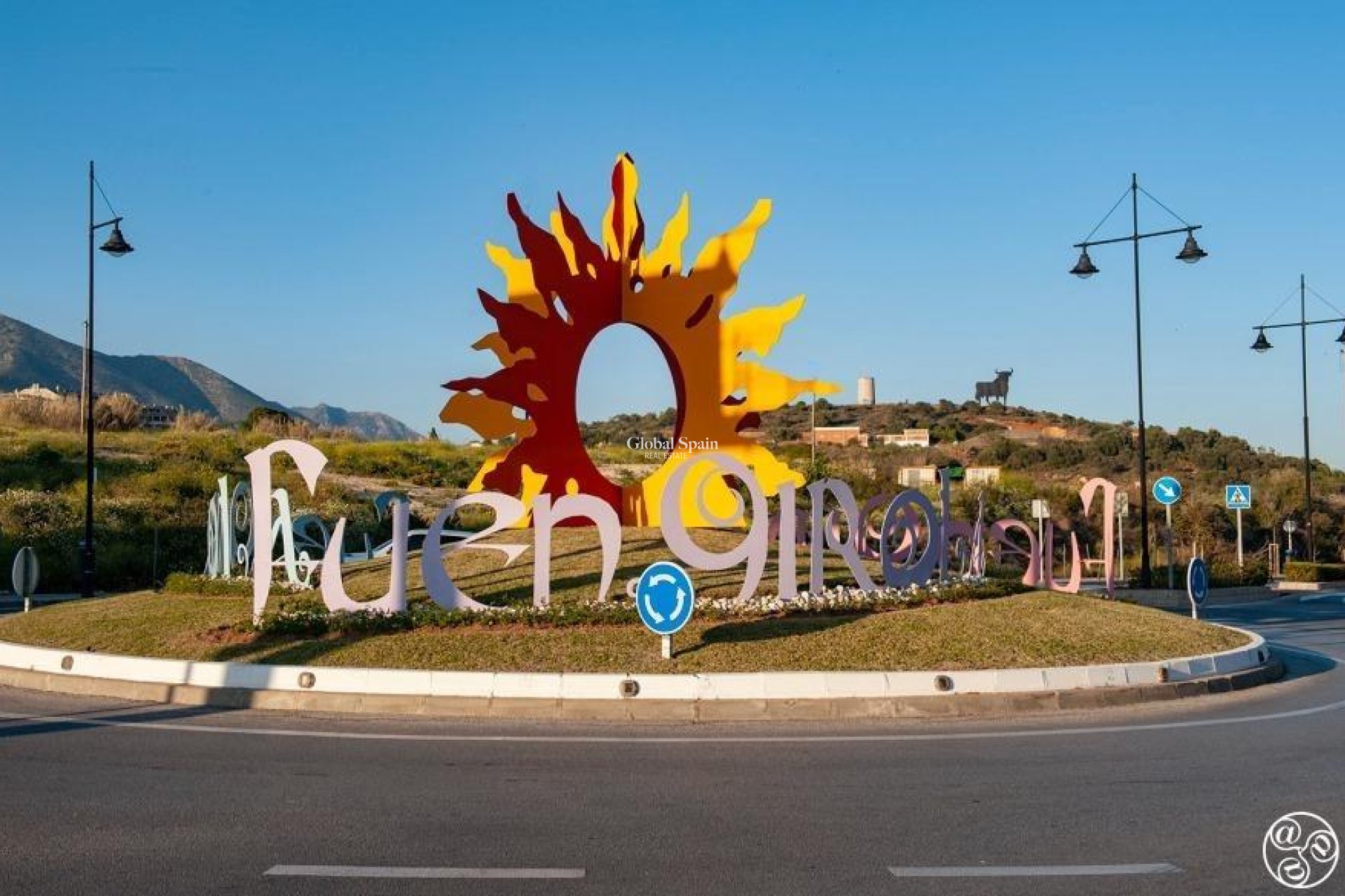 Nowo zbudowane - MIESZKANIE -
FUENGIROLA - 