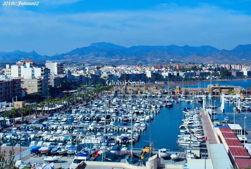 Nowo zbudowane - MIESZKANIE -
FUENTE ÁLAMO DE MURCIA - 