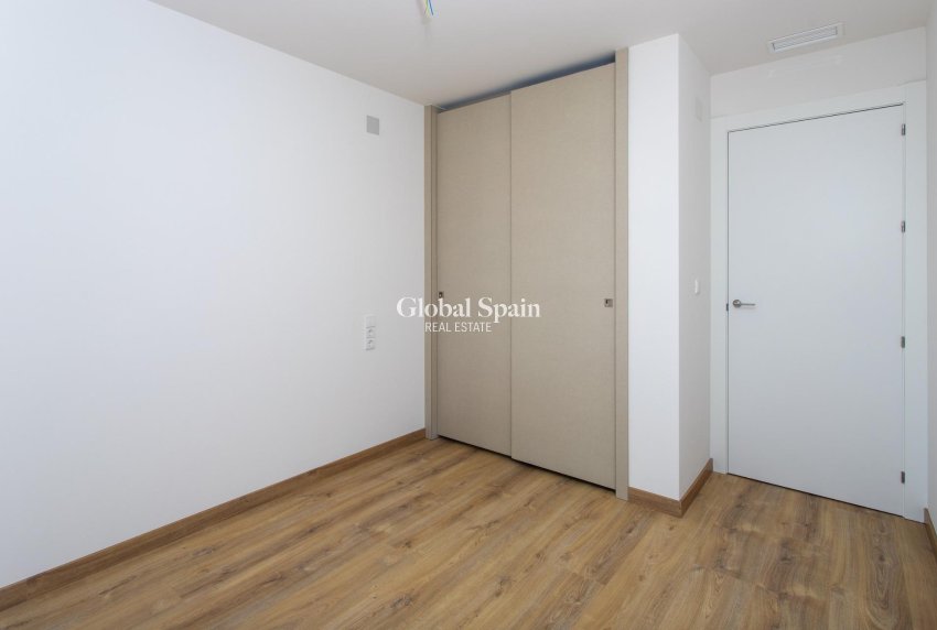 Nowo zbudowane - MIESZKANIE -
HONDÓN DE LAS NIEVES - 
