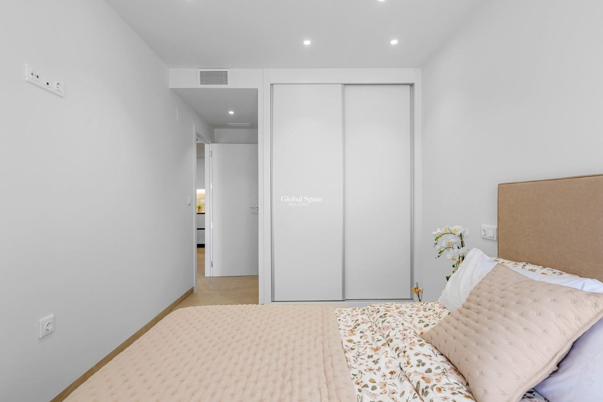 Nowo zbudowane - MIESZKANIE -
JACARILLA - pueblo