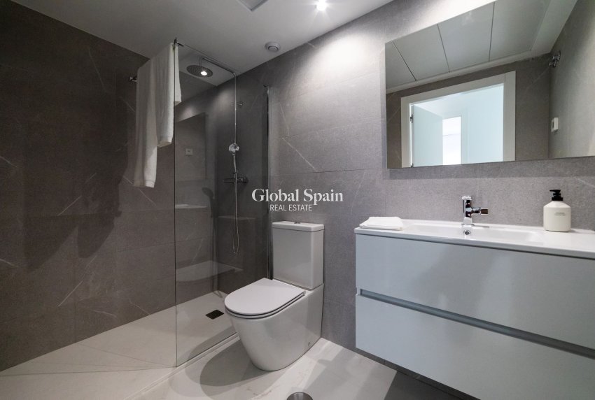 Nowo zbudowane - MIESZKANIE -
ORIHUELA COSTA - Punta Prima