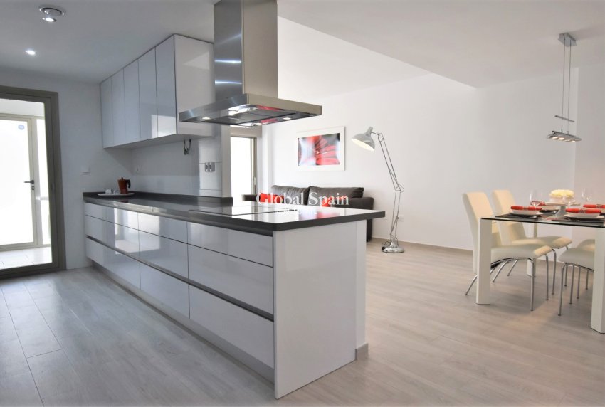 Nowo zbudowane - MIESZKANIE -
ORIHUELA COSTA - Villa Martin