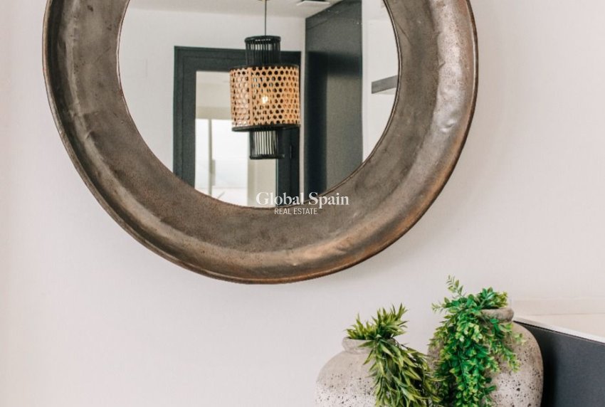 Nowo zbudowane - MIESZKANIE -
ROJALES - 