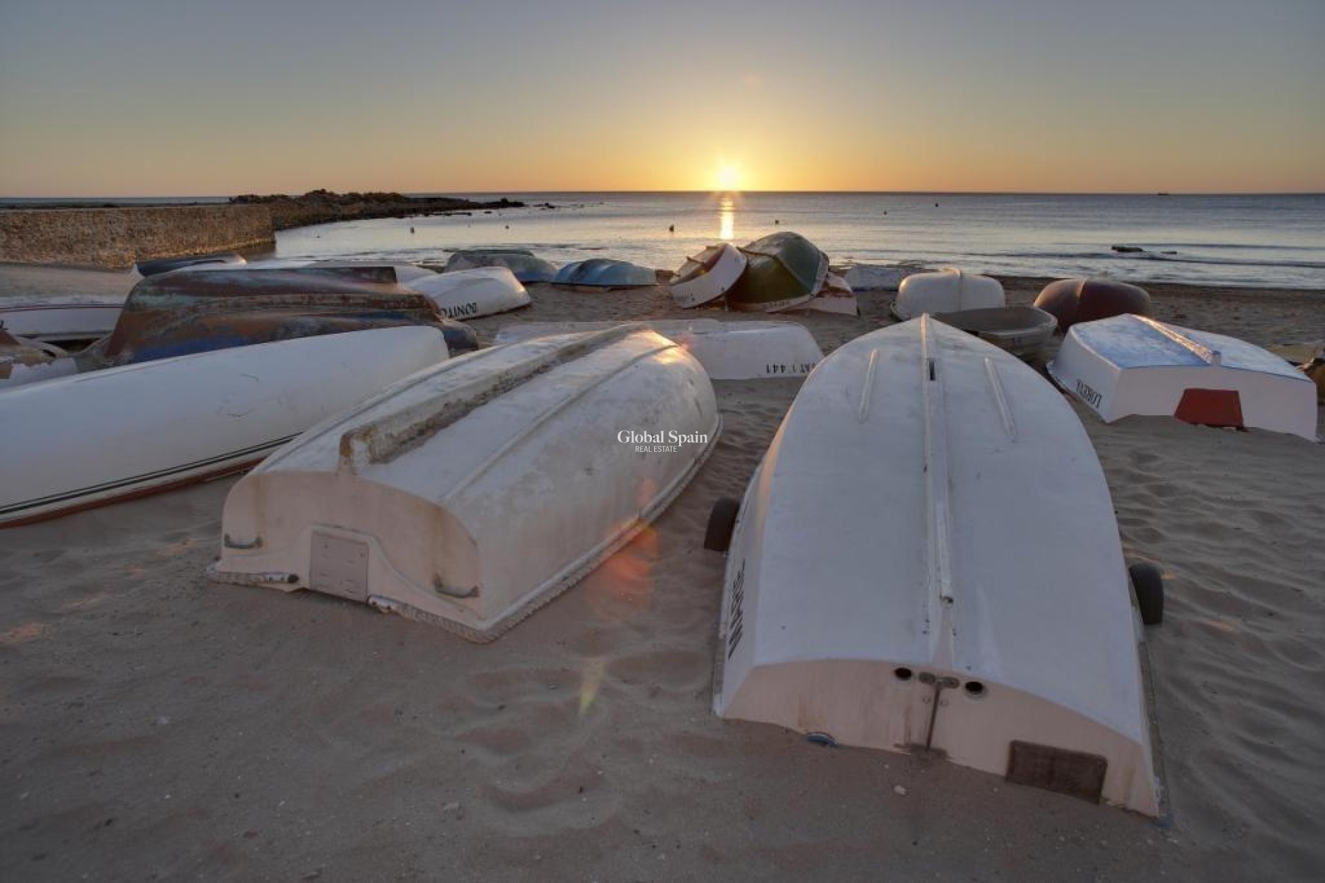 Nowo zbudowane - MIESZKANIE -
TORREVIEJA - 