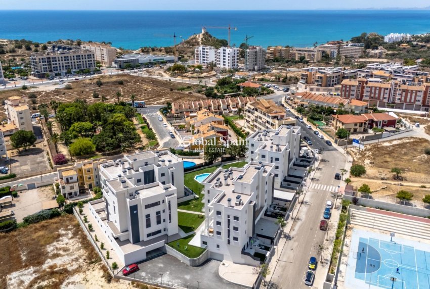 Nowo zbudowane - MIESZKANIE -
VILLAJOYOSA - 