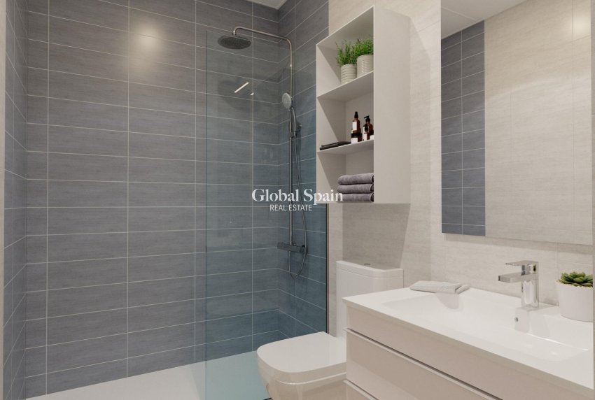 Nowo zbudowane - PENTHOUSE -
ALGORFA - 