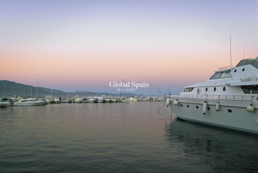 Nowo zbudowane - PENTHOUSE -
Benahavis - 