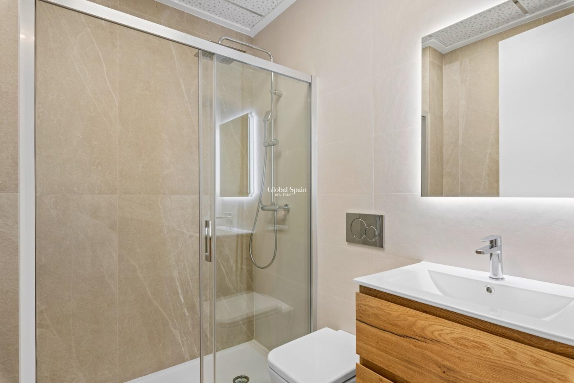 Nowo zbudowane - PENTHOUSE -
BENIJÓFAR - Pueblo