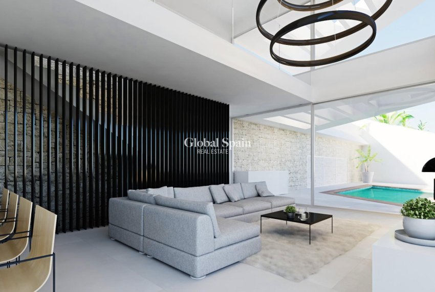 Nowo zbudowane - PENTHOUSE -
CALPE - Mascarat