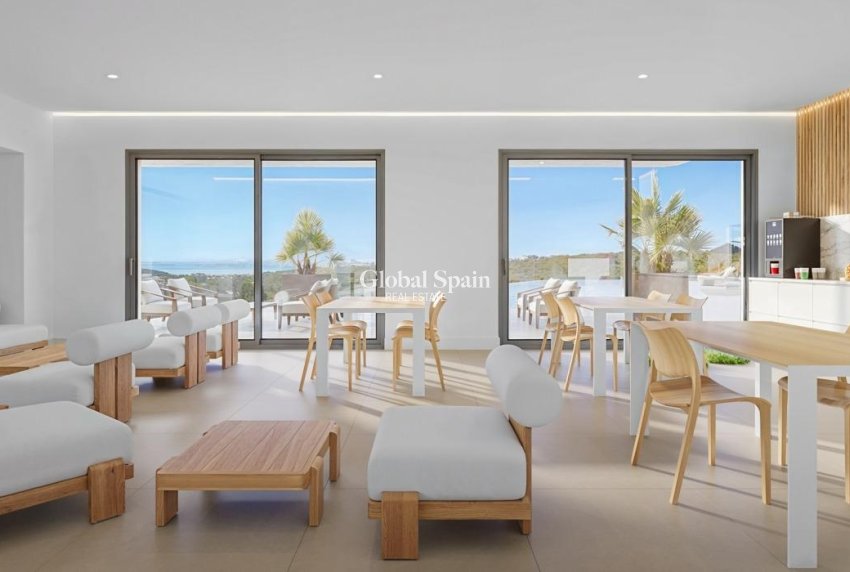 Nowo zbudowane - PENTHOUSE -
CASARES - 