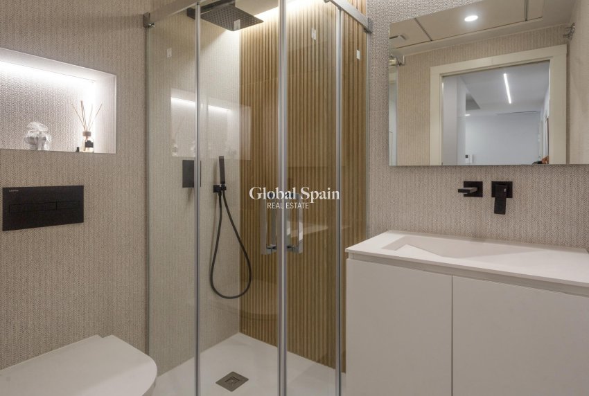 Nowo zbudowane - PENTHOUSE -
DENIA - 