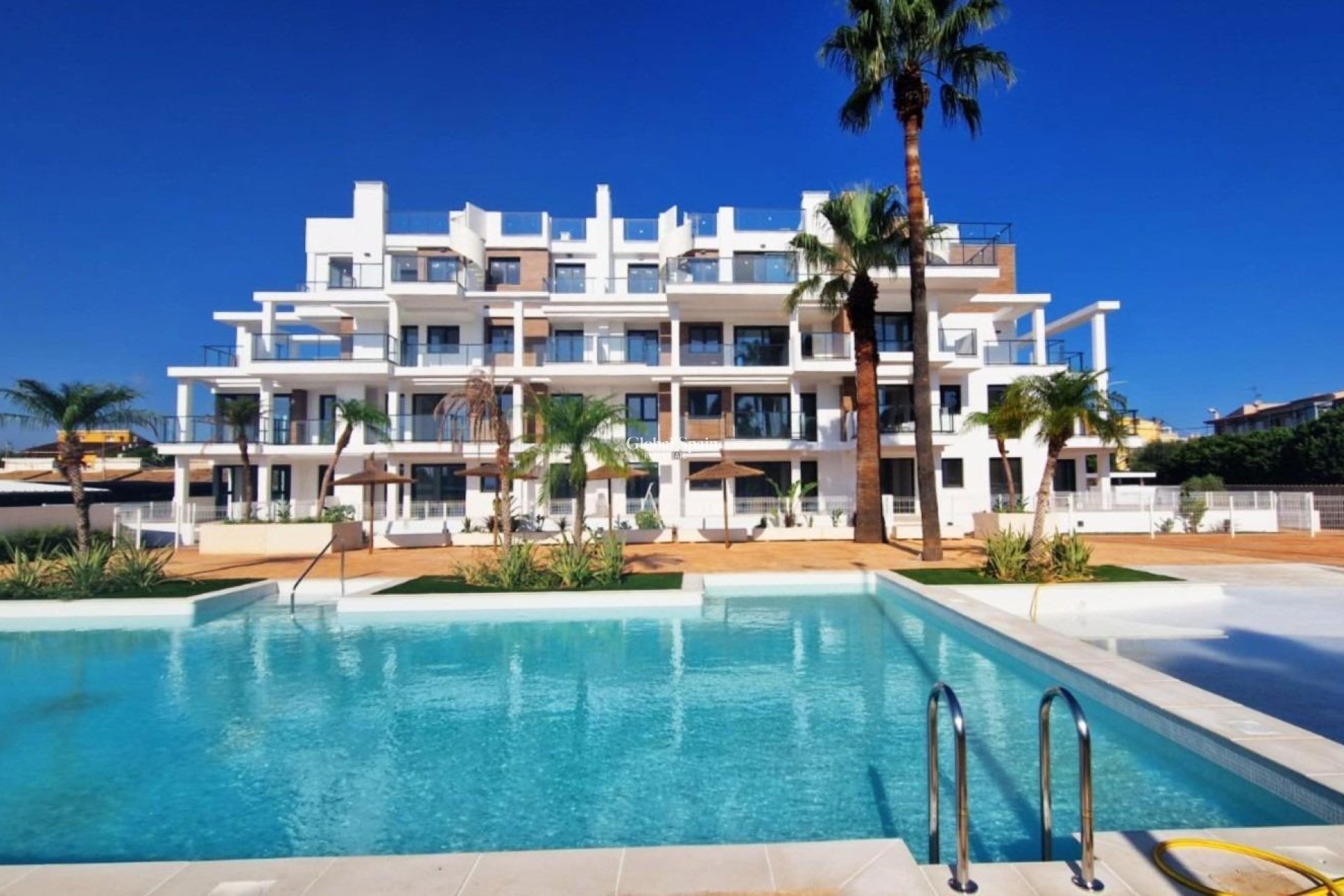 Nowo zbudowane - PENTHOUSE -
DENIA - 