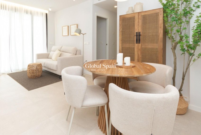 Nowo zbudowane - PENTHOUSE -
DENIA - 