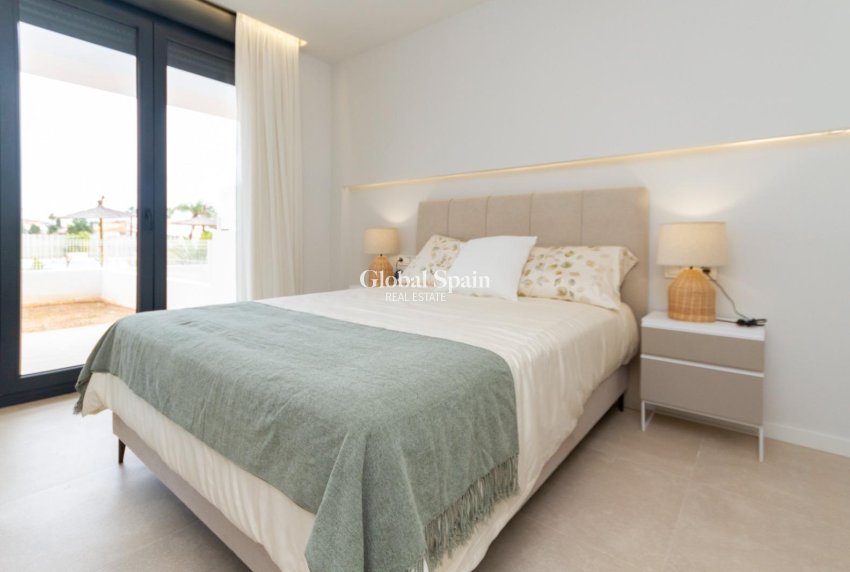 Nowo zbudowane - PENTHOUSE -
DENIA - 