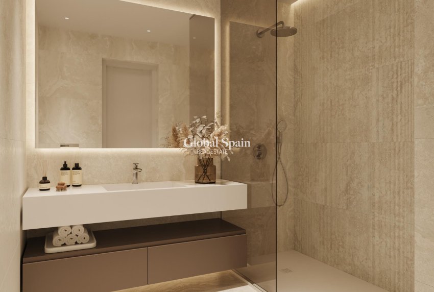 Nowo zbudowane - PENTHOUSE -
ESTEPONA - 