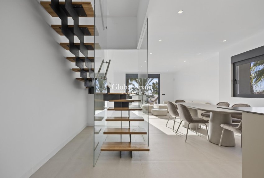 Nowo zbudowane - PENTHOUSE -
ESTEPONA - 