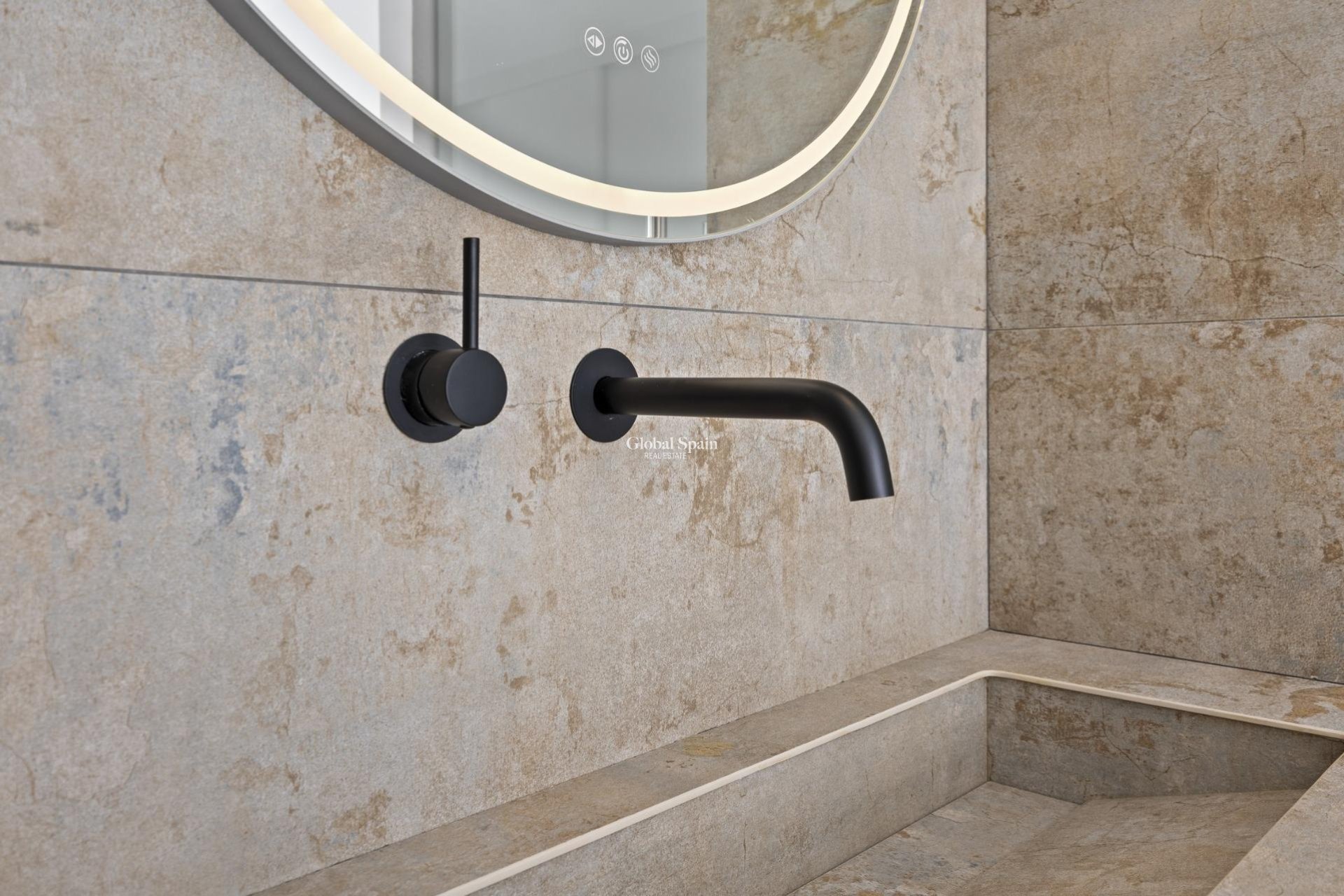 Nowo zbudowane - PENTHOUSE -
ESTEPONA - 