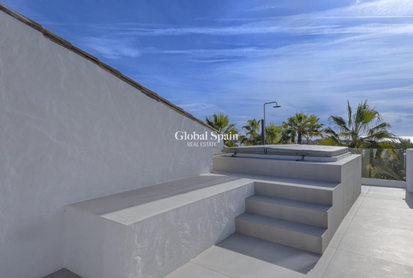 Nowo zbudowane - PENTHOUSE -
ESTEPONA - 