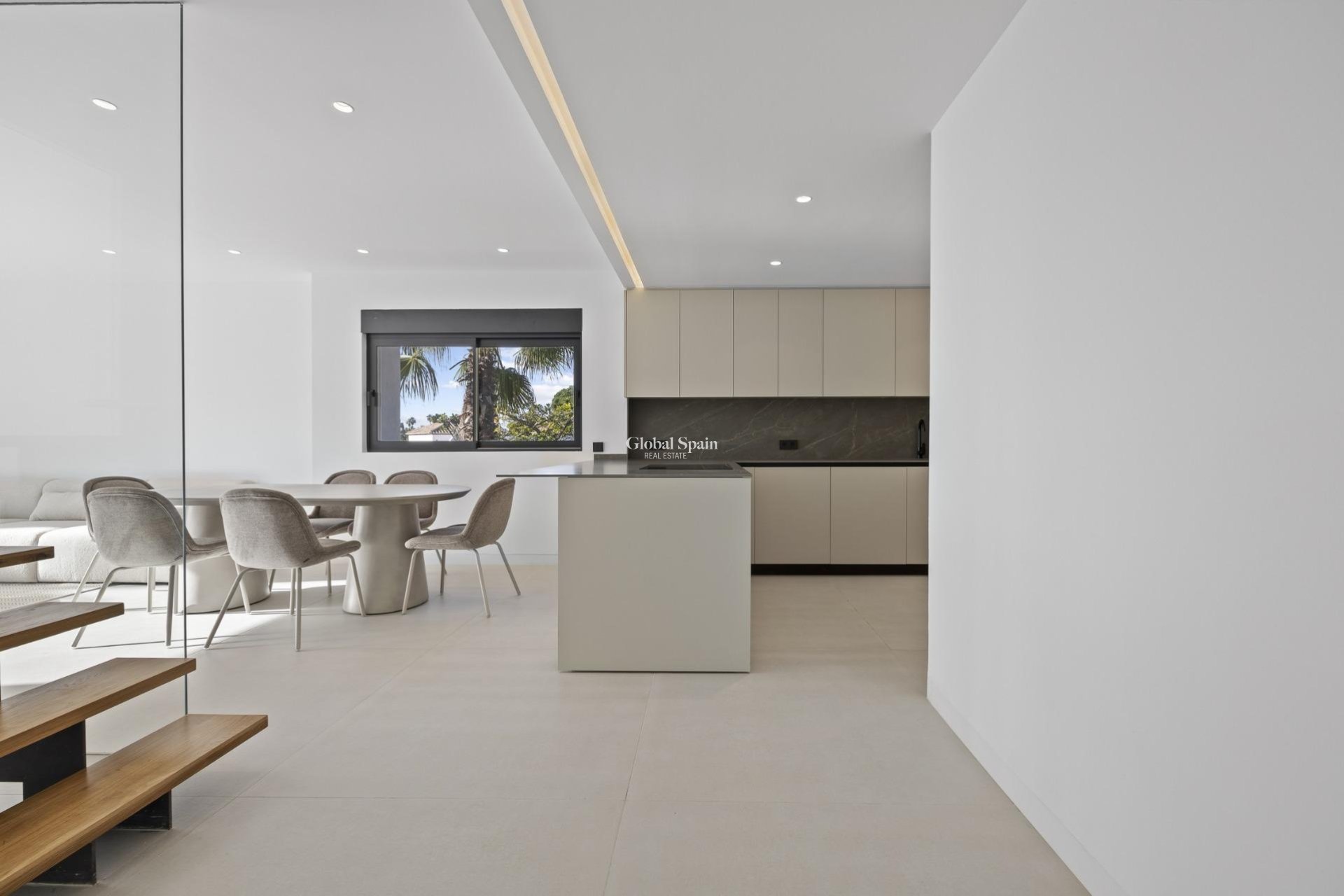Nowo zbudowane - PENTHOUSE -
ESTEPONA - 