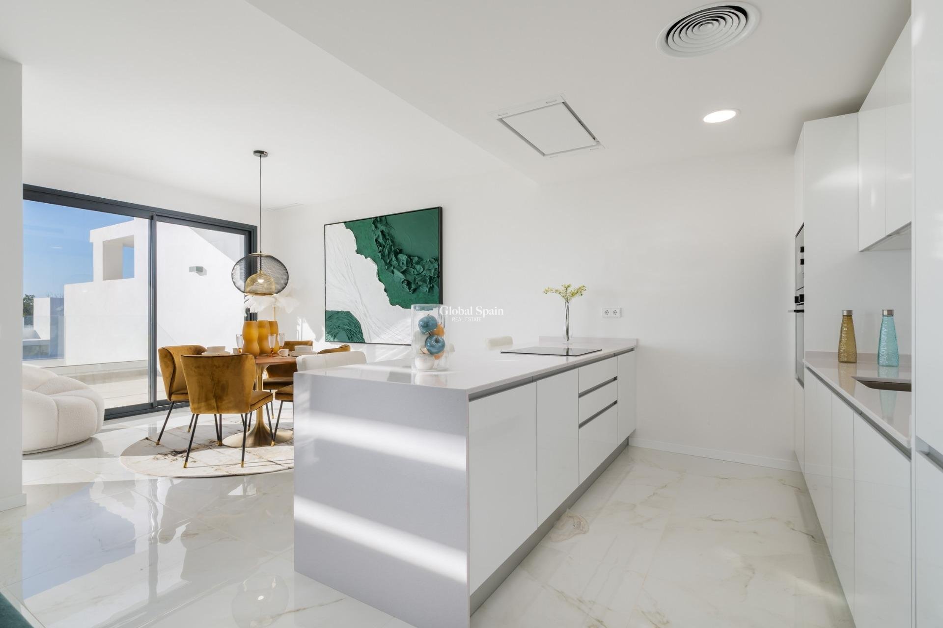 Nowo zbudowane - PENTHOUSE -
ESTEPONA - 