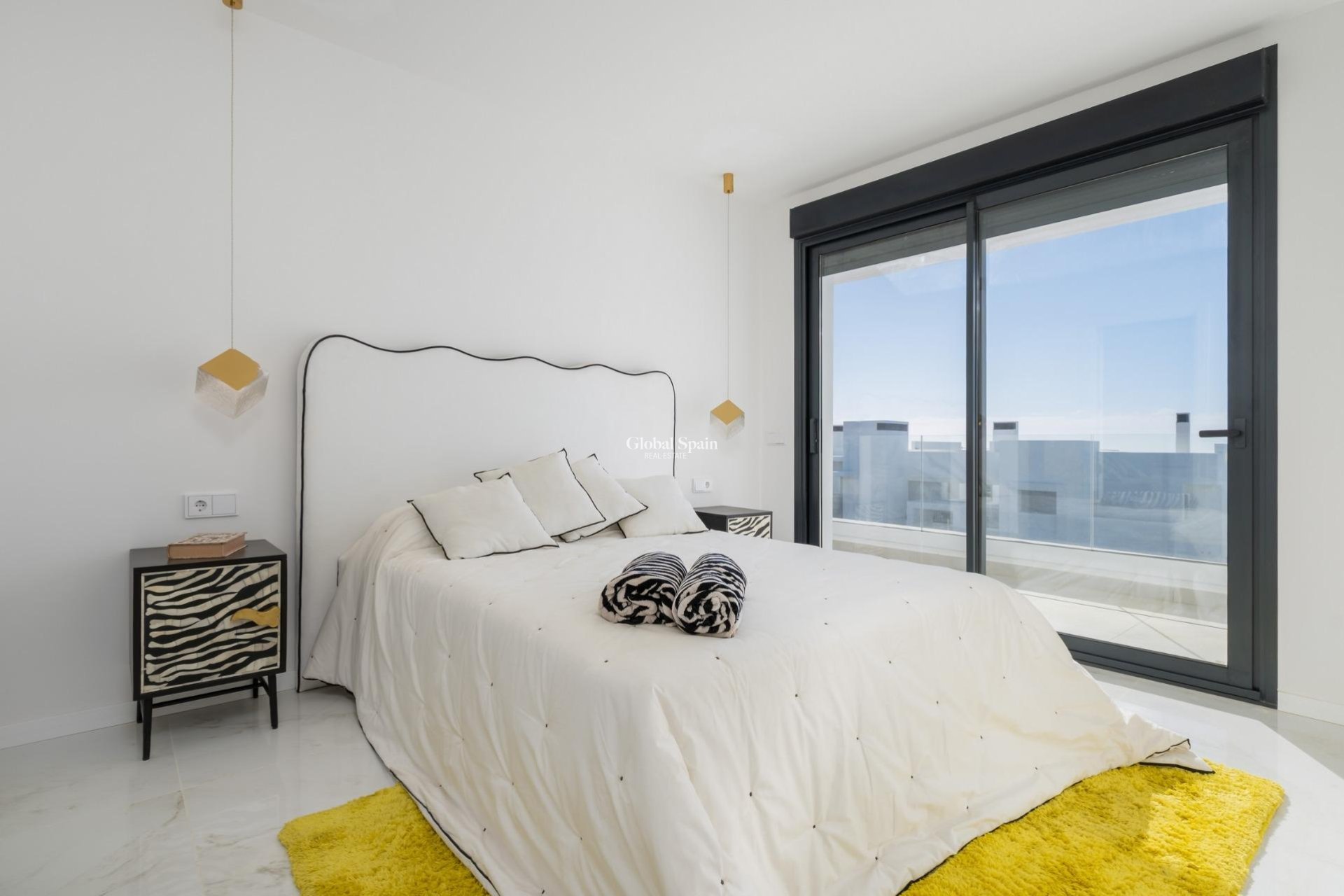 Nowo zbudowane - PENTHOUSE -
ESTEPONA - 