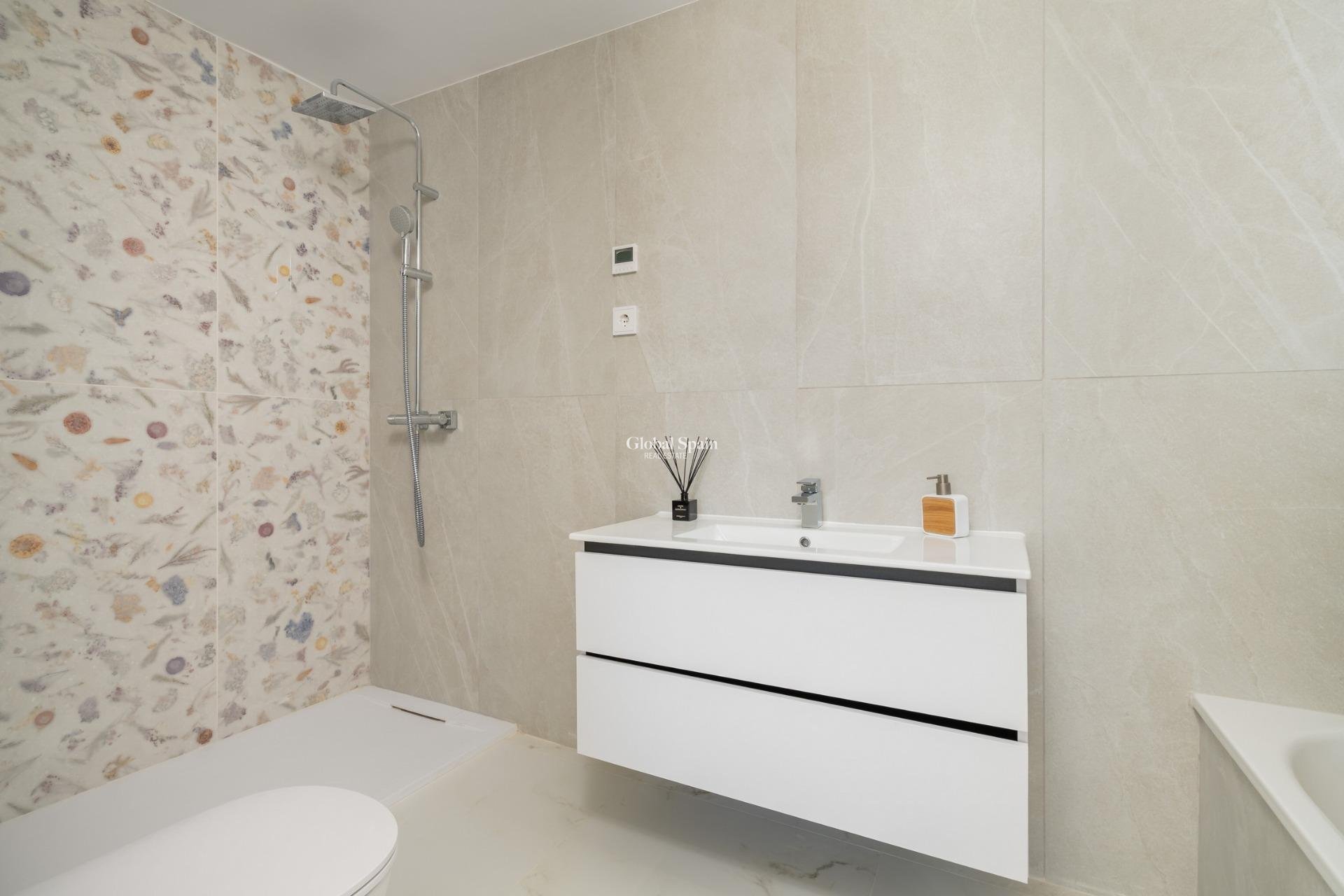 Nowo zbudowane - PENTHOUSE -
ESTEPONA - 