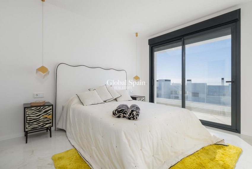 Nowo zbudowane - PENTHOUSE -
ESTEPONA - 