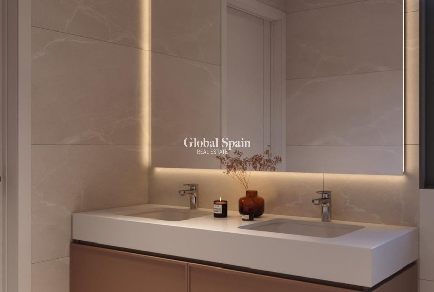 Nowo zbudowane - PENTHOUSE -
ESTEPONA - 