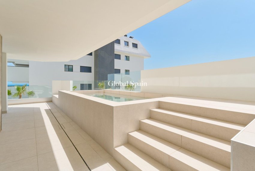 Nowo zbudowane - PENTHOUSE -
FUENGIROLA - Higueron