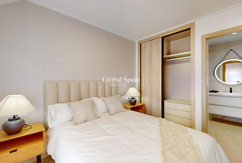 Nowo zbudowane - PENTHOUSE -
GUARDAMAR DEL SEGURA - EL RASO