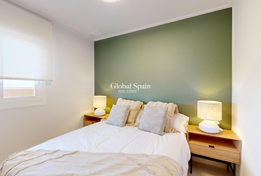 Nowo zbudowane - PENTHOUSE -
GUARDAMAR DEL SEGURA - EL RASO