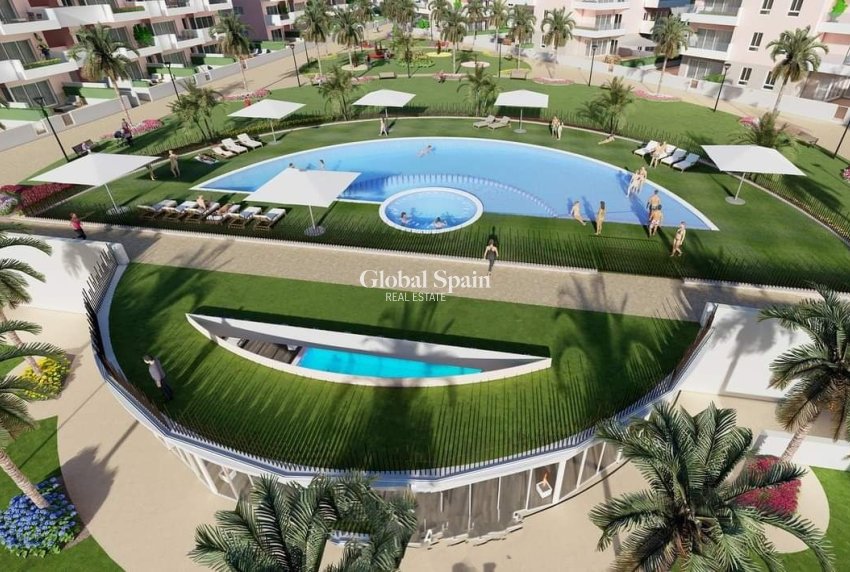 Nowo zbudowane - PENTHOUSE -
GUARDAMAR DEL SEGURA - EL RASO