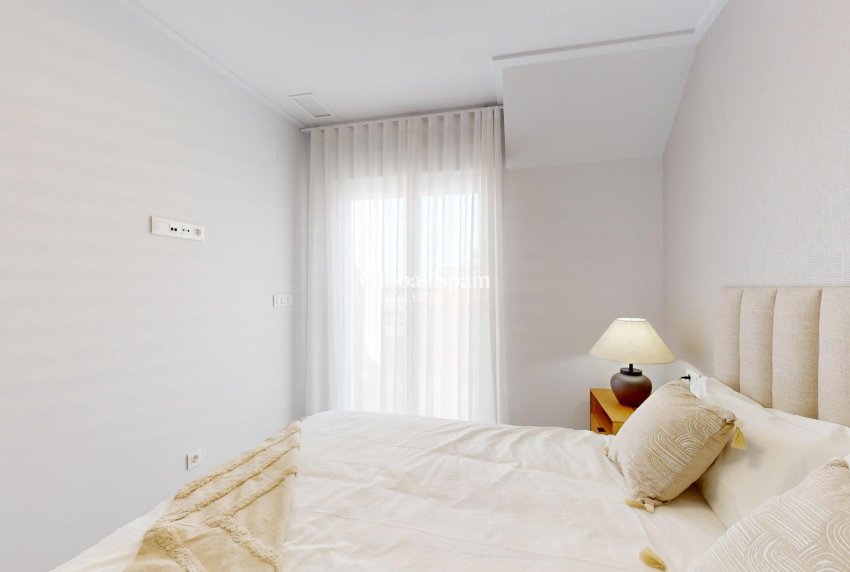 Nowo zbudowane - PENTHOUSE -
GUARDAMAR DEL SEGURA - EL RASO