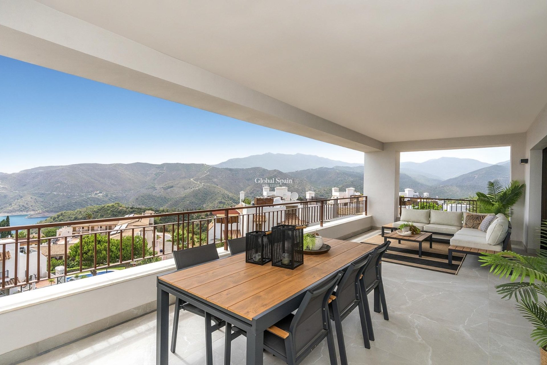 Nowo zbudowane - PENTHOUSE -
ISTÁN - 