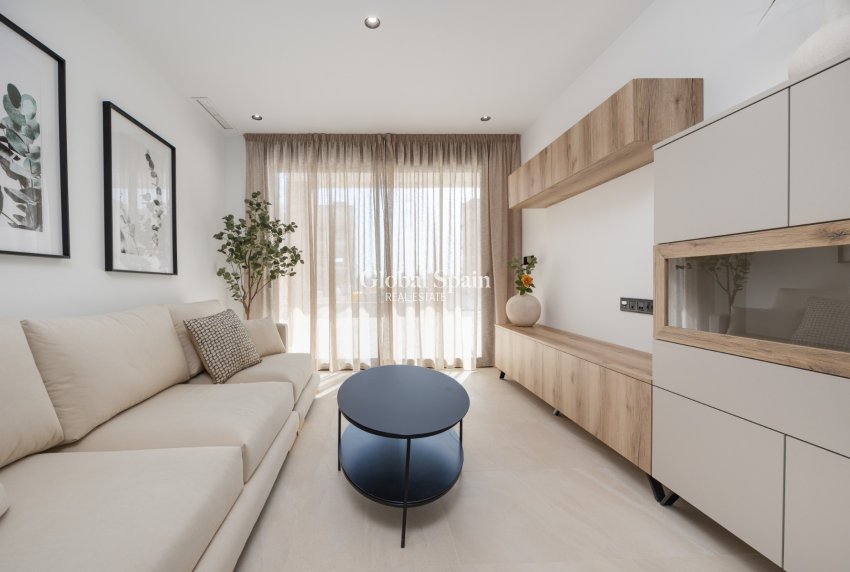 Nowo zbudowane - PENTHOUSE -
LOS ALCÁZARES - LA SERENA GOLF