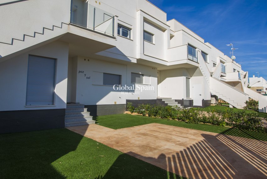 Nowo zbudowane - PENTHOUSE -
LOS MONTESINOS - Vistabella Golf