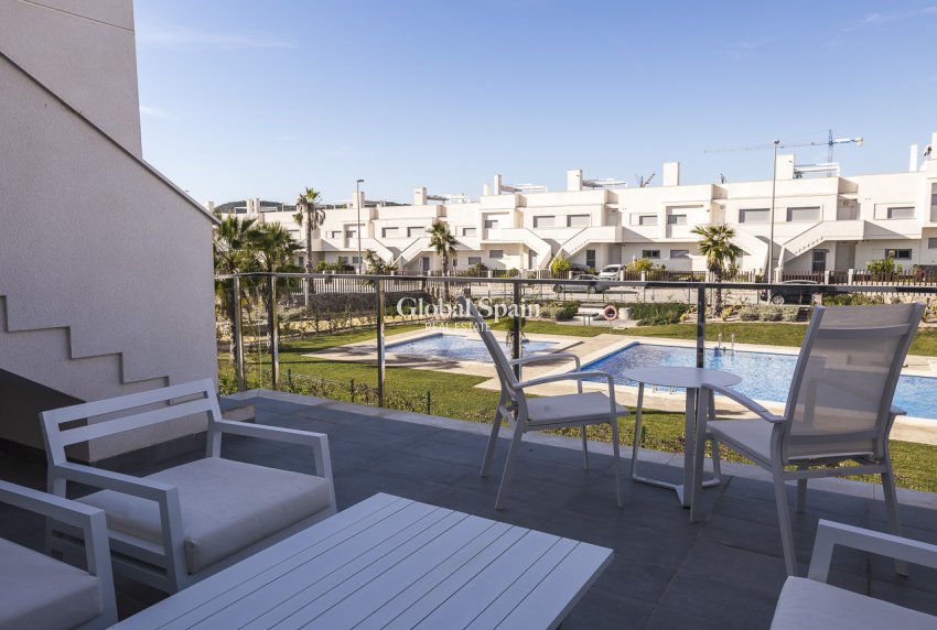 Nowo zbudowane - PENTHOUSE -
LOS MONTESINOS - Vistabella Golf