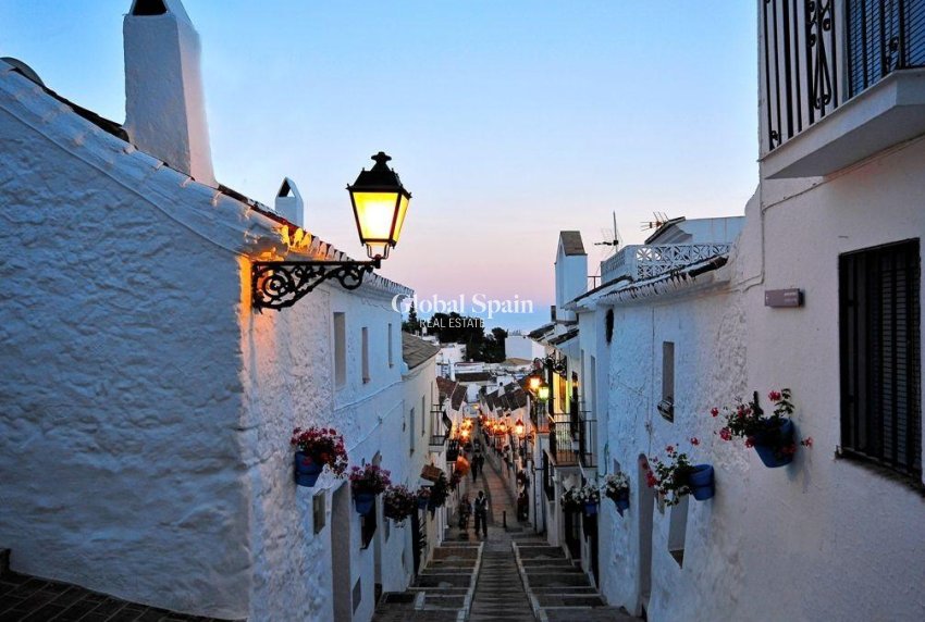 Nowo zbudowane - PENTHOUSE -
MIJAS - 