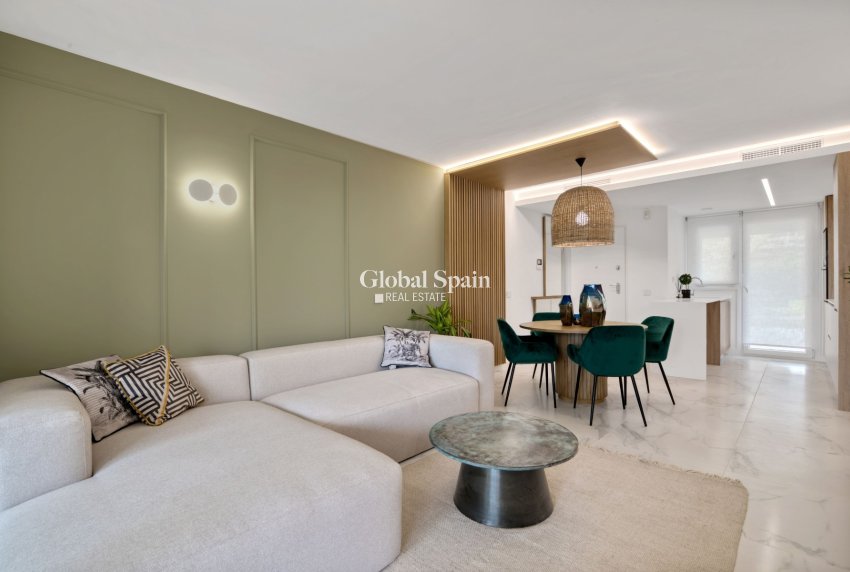 Nowo zbudowane - PENTHOUSE -
ORIHUELA COSTA - Punta Prima