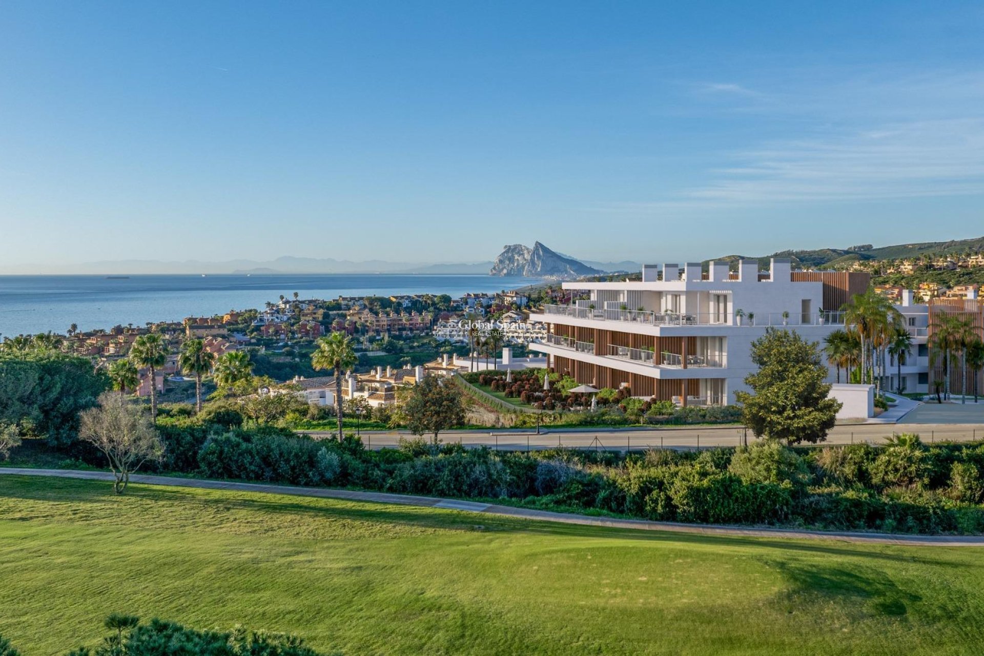 Nowo zbudowane - PENTHOUSE -
SAN ROQUE - La Hacienda Golf