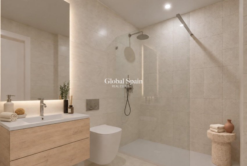 Nowo zbudowane - PENTHOUSE -
SANTA POLA - 