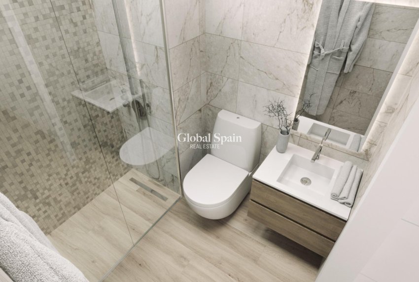 Nowo zbudowane - PENTHOUSE -
TORREVIEJA - Center