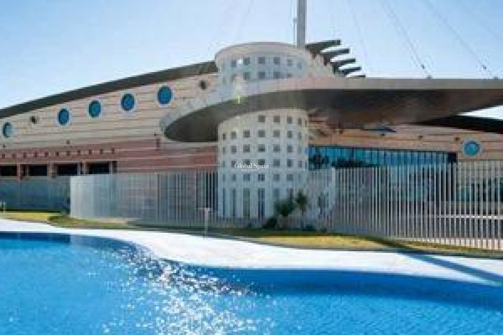 Nowo zbudowane - PENTHOUSE -
TORREVIEJA - Habaneras