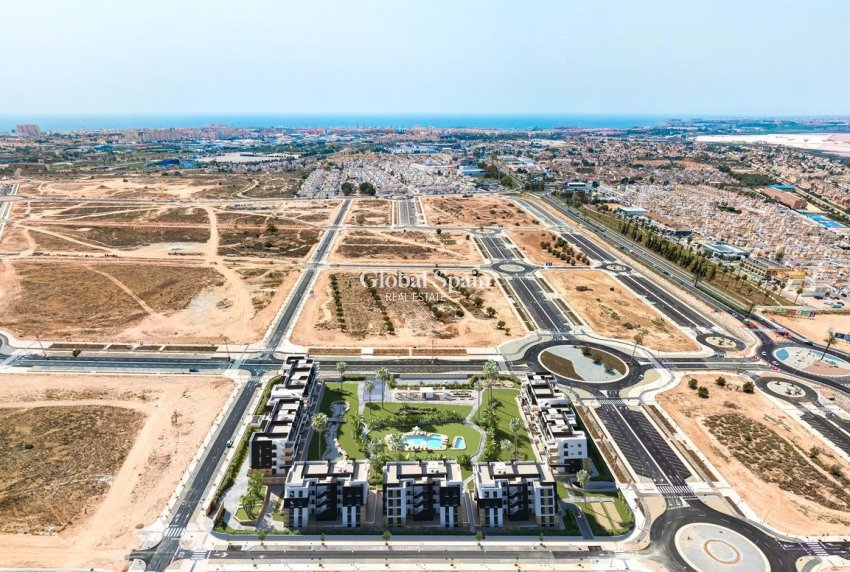 Nowo zbudowane - PENTHOUSE -
TORREVIEJA - La Siesta