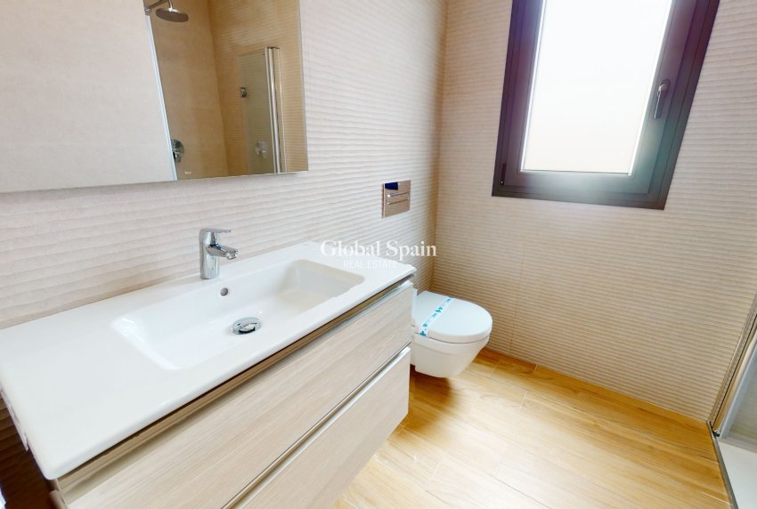 Nowo zbudowane - PENTHOUSE -
TORREVIEJA - LOS BALCONES - LOS ALTOS