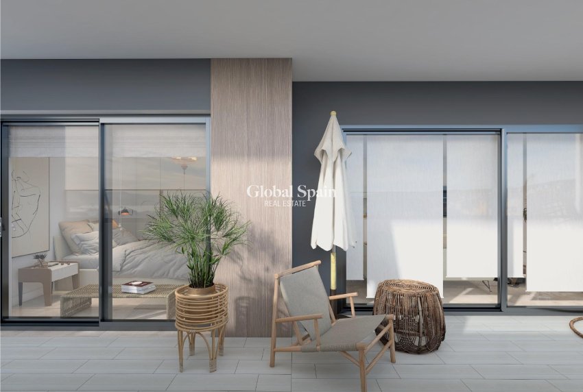 Nowo zbudowane - PENTHOUSE -
TORREVIEJA - Playa del Cura